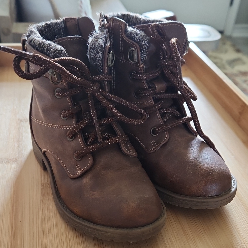 wonder nation Brown Faux-Fur Lace-Up Kids Boots